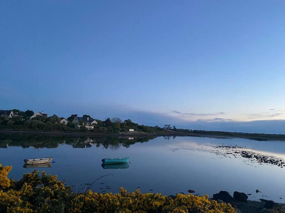Entire Guest Suite In Four Mile Bridge, Rhoscolyn Valley Eksteriør bilde